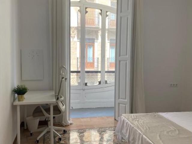 Habitación en piso compartido en alquiler en La Gran Vía, Valencia