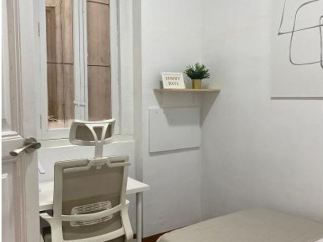Habitación en piso compartido en alquiler en La Gran Vía, Valencia