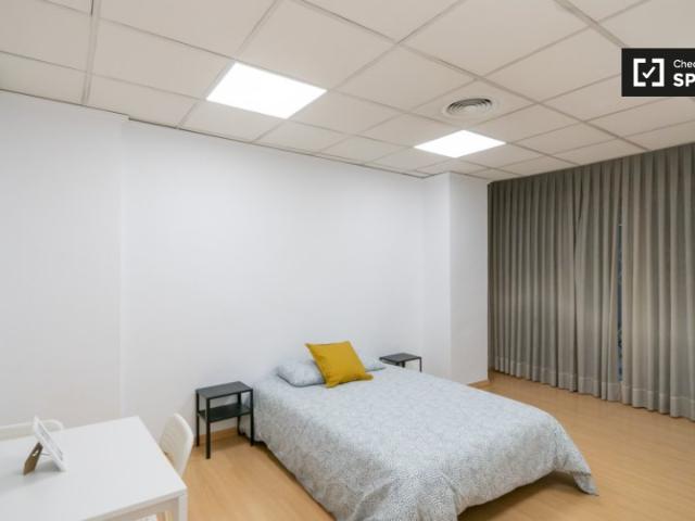 Habitación en piso compartido en alquiler en Sant Francesc, Valencia