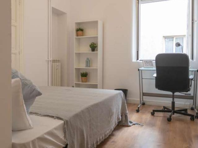 Habitación en piso compartido de 9 habitaciones en Argüelles, Madrid