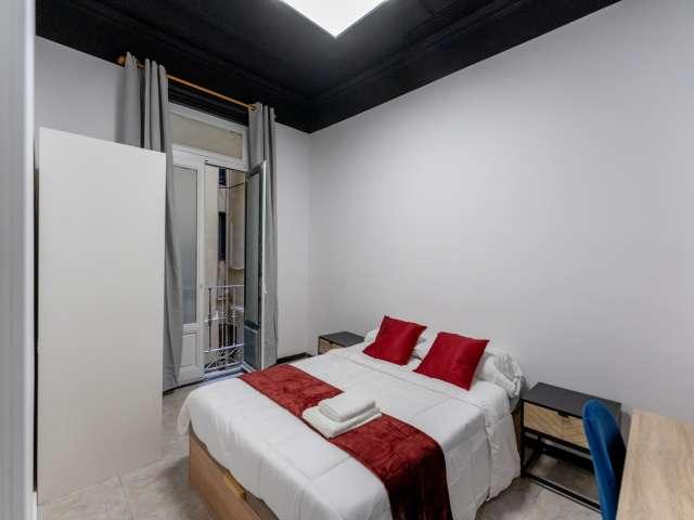 Se alquila habitación en piso de 11 habitaciones en Centro, Madrid
