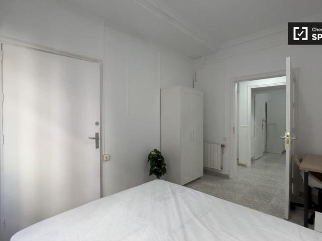Se alquila habitación en piso compartido en Sant Gervasi Galvany