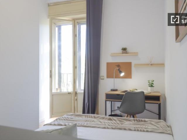 Habitación en piso compartido de 18 habitaciones en Argüelles, Madrid