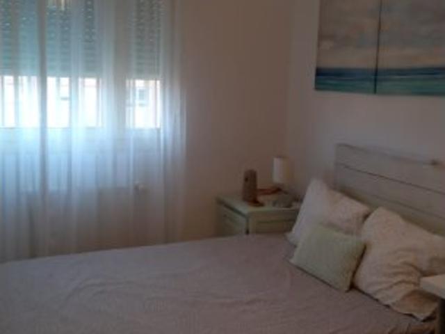 Se alquila habitación en piso de 2 habitaciones en Alcorcón, Madrid