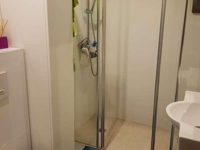 Se alquila habitación en piso de 3 dormitorios en valencia