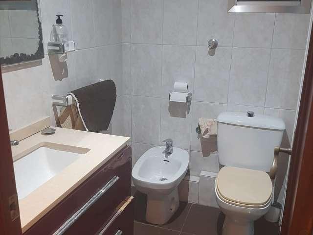 Se alquila habitación en piso de 3 dormitorios en valencia