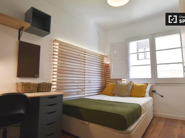 Habitación en piso compartido en El Raval, Barcelona