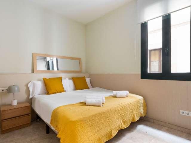 Se alquila habitación en piso de 3 habitaciones en Barcelona
