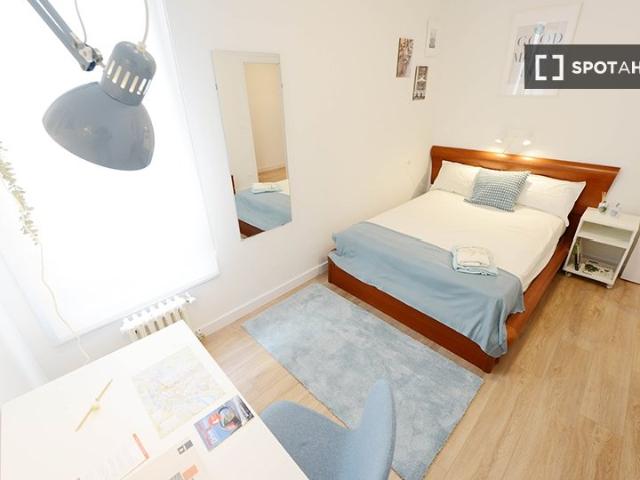 Se alquila habitación en piso de 3 habitaciones en Bilbao, Bilbao