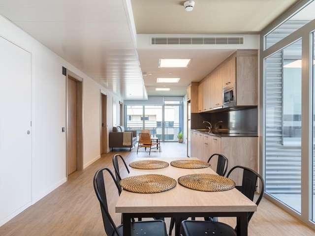 Se alquila habitación en piso compartido en Sant Adrià de Besòs
