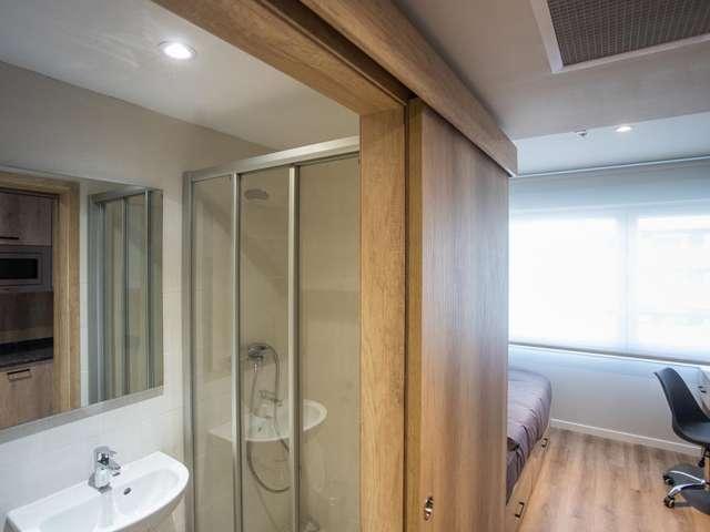 Se alquila habitación en residencia en Txurdinaga, Bilbao
