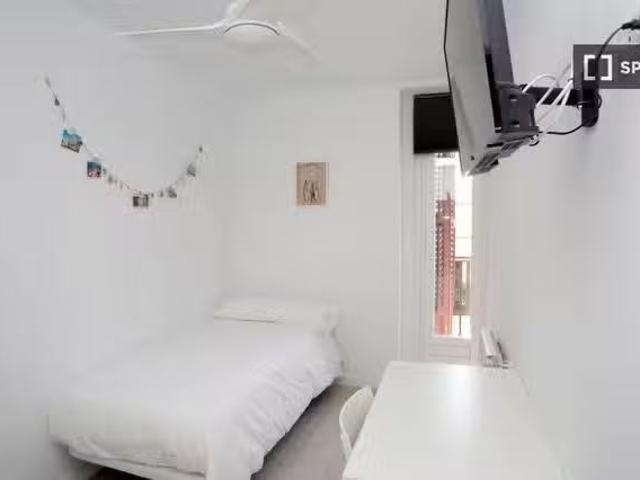 Se alquila habitación en residencia en Centro, Madrid