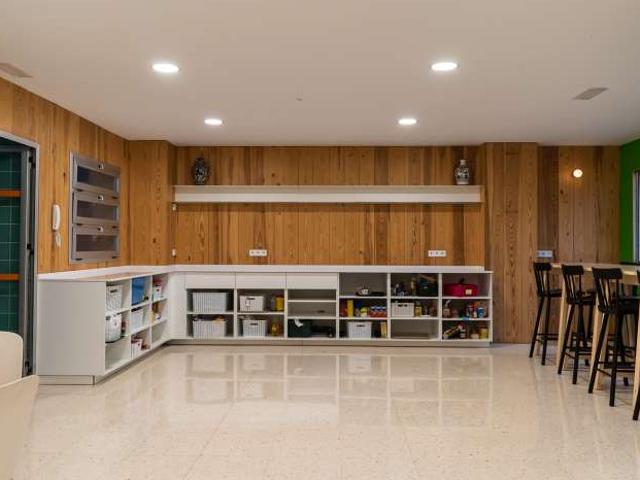 Se alquila habitación en residencia en Granada