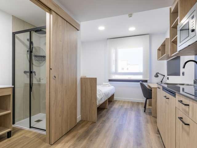 Se alquila habitación en residencia en Madrid