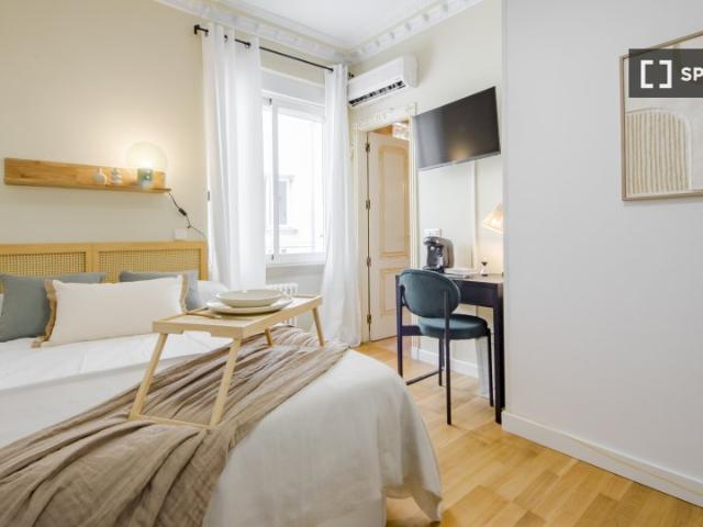 Se alquila habitación, Fuente del Berro, Madrid