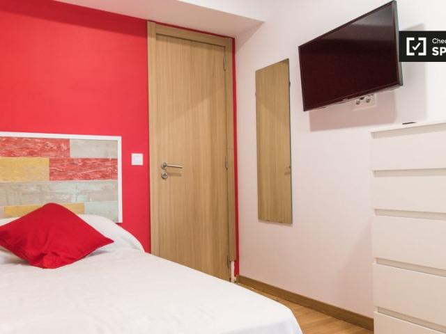Se alquila habitación individual, apartamento de 5 dormitorios, El Pla del Real