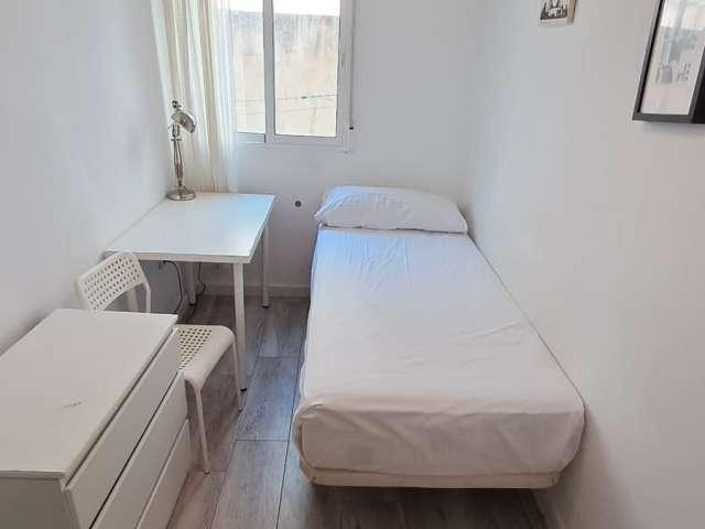 Se alquila habitación individual, apartamento de 5 dormitorios, L’Olivereta