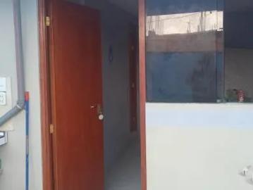 SE ALQUILA HABITACIÓN SIMPLE CON BAÑO PRIVADO