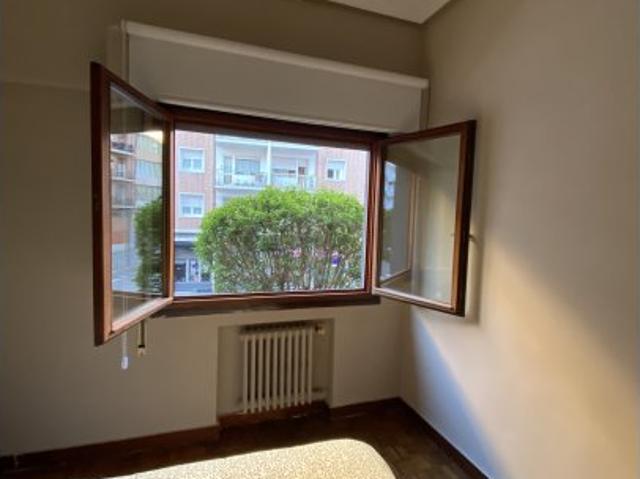 Se alquila habitación para compartir en Deustu, Bilbao