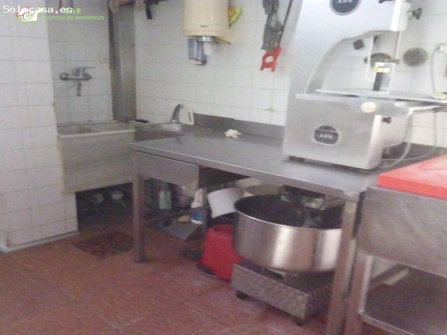 Se Alquila Local. Carniceria en Zona Universidades. SARVIVIENDA. Vitoria