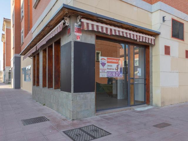 SE ALQUILA LOCAL COMERCIAL