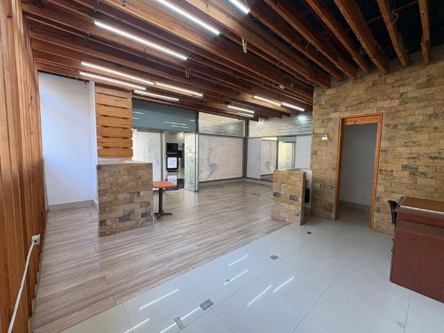 Se alquila Local Comercial 72m² 2b Macaracuay