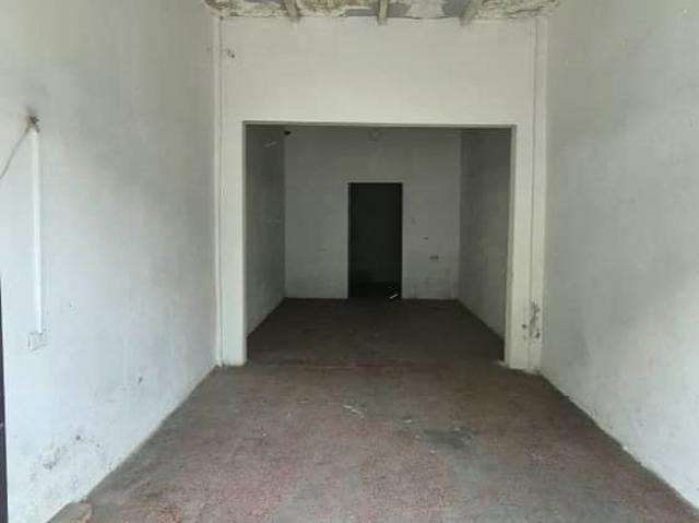 Se Alquila Local Comercial 164 m2. Av. Tosta García Charallave 0730