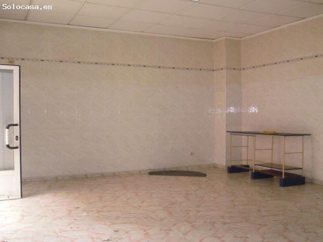 SE ALQUILA LOCAL COMERCIAL DE 45 m2