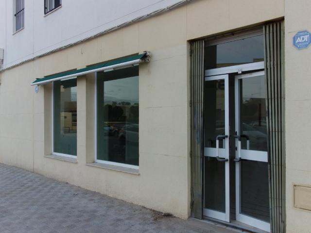 SE ALQUILA LOCAL COMERCIAL EN TRAVESÍA SAN IGNACIO