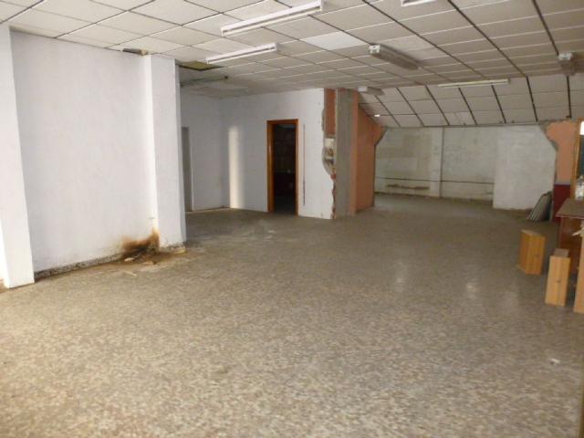 SE ALQUILA LOCAL COMERCIAL EN ZARANDONA