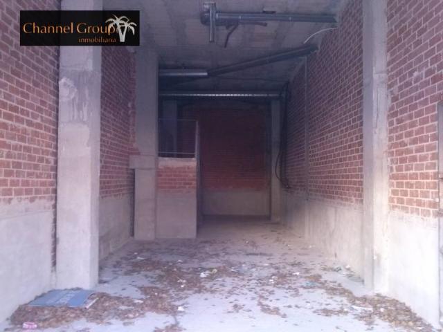 SE ALQUILA LOCAL COMERCIAL EN ZONA EL CORTE INGLÉS