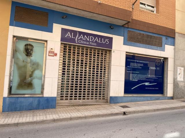 Se Alquila Local Comercial en El Ejido – 170 m2