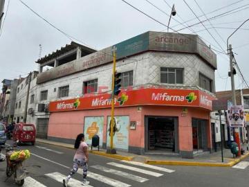 Se Alquila Local Comercial En La Zona Centrica De Barranca