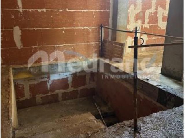 Se alquila local comercial en La Cala Finestrat