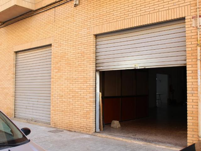 SE ALQUILA LOCAL COMERCIAL EN LA FUENTE SAN LUIS