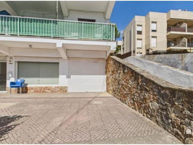 Se alquila – Local comercial gran terraza privada en Santa Ponsa Via de la Cruz, Mallorca