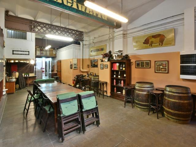 Se ALQUILA Local Comercial junto a Mercado Collblanc