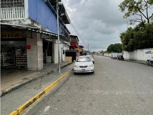 SE ALQUILA LOCAL DE USOS MULTIPLES