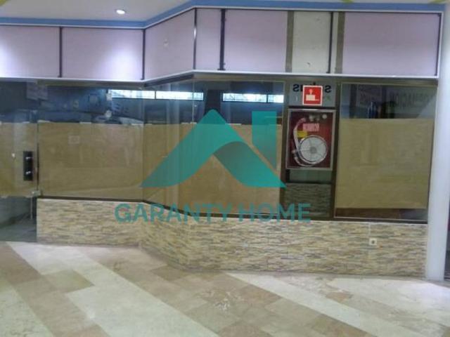 SE ALQUILA LOCAL COMERCIAL EN CENTRO COMERCIAL CÁNOVAS