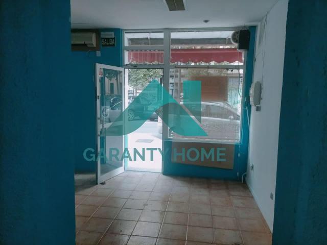SE ALQUILA LOCAL EN COLON