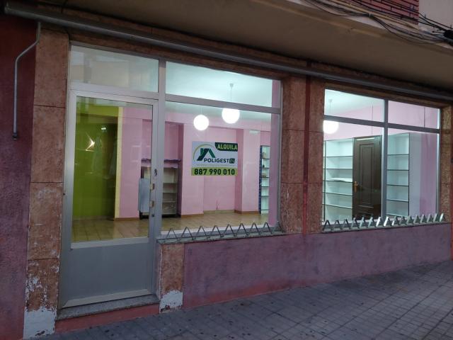 SE ALQUILA LOCAL EN EL CENTRO DE BEMBIBRE