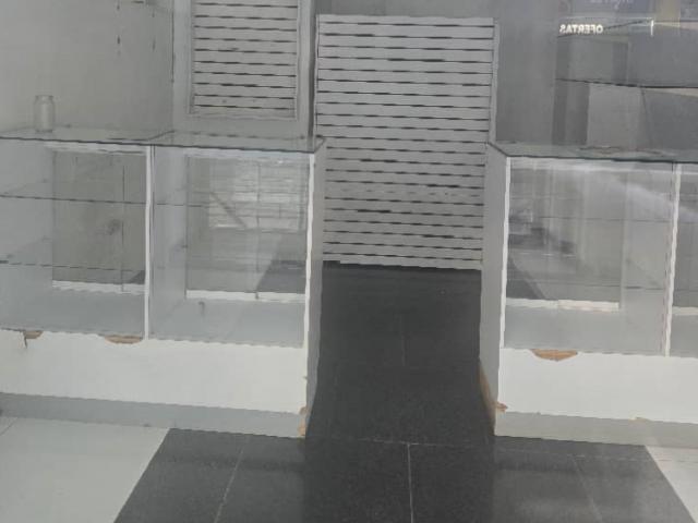 SE ALQUILA LOCAL EN ZONA CENTRO AL10 184ZC RGON