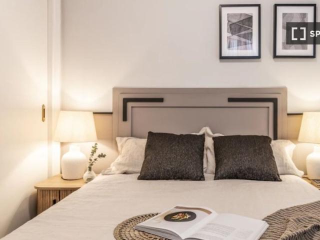 Se alquila piso de 3 habitaciones en Castellana, Madrid