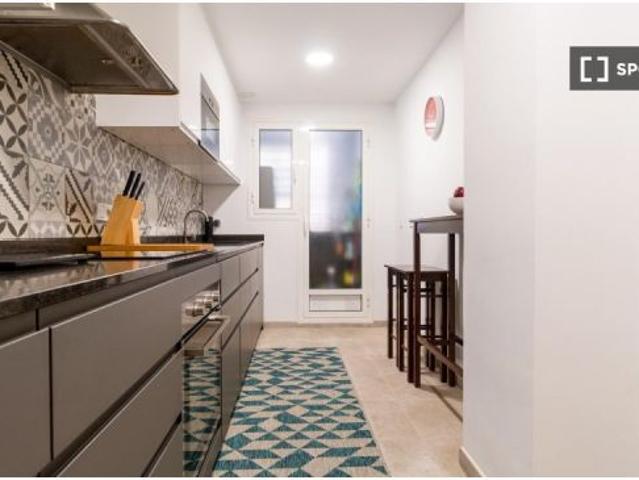 Se alquila piso de 3 habitaciones en El Grau, todos los gastos incluidos