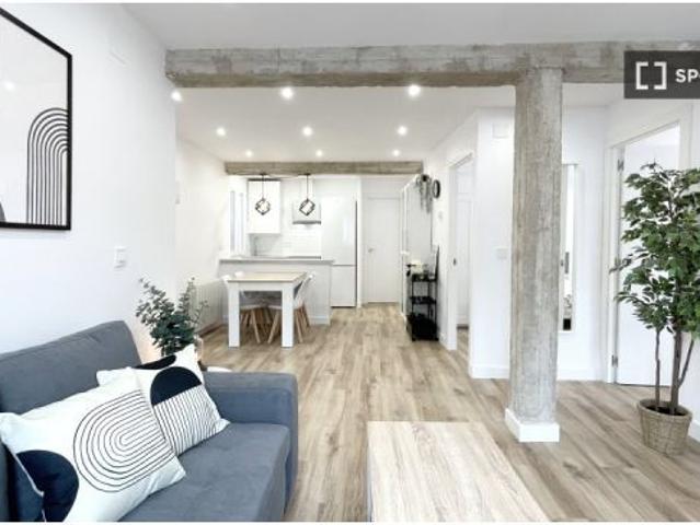 Se alquila piso de 3 habitaciones en Santander, gastos incluidos