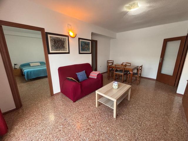 Se alquila piso de 3 habs. en Benimaclet