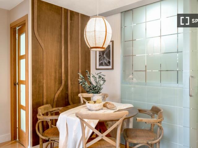 Se alquila piso de 1 dormitorio en Nueva España, Madrid