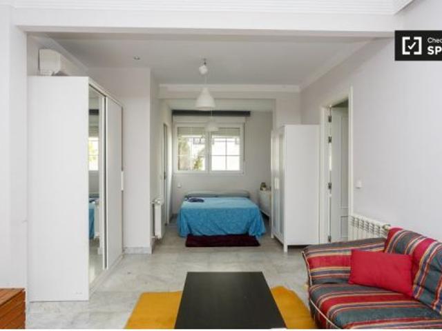 Se alquila piso de 1 dormitorio en Bellas Vistas