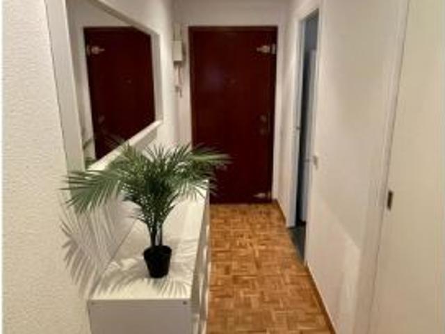 Se alquila piso de 1 dormitorio en Vallehermoso, gastos incluidos