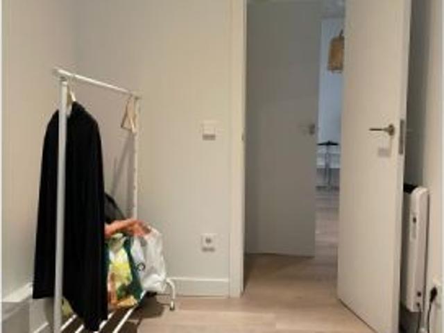 Se alquila piso de 2 habitaciones en Cuatro Caminos, gastos incluidos